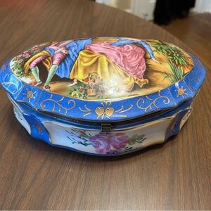 Antique LIMOGES Painted Large Dresser Box Chest Museum Quality  11 Inches